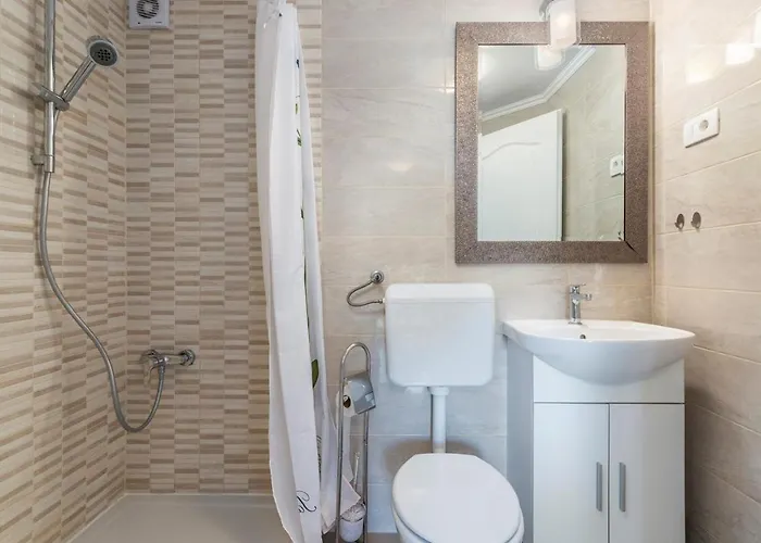 House 3* Peresiji
