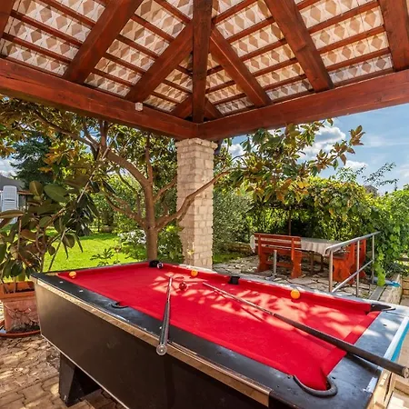 بيت ضيافة House 3*