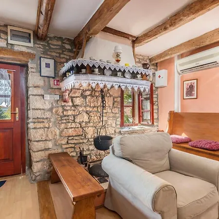 بيت ضيافة House