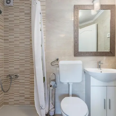 House 3* Peresiji