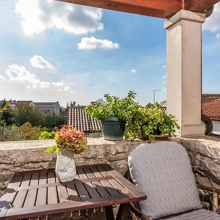 House 3* Peresiji