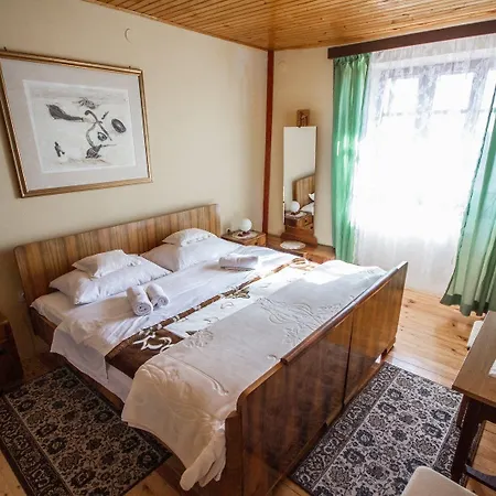 House 3*