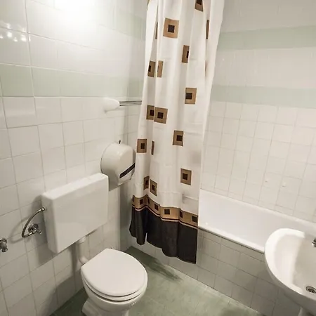 House 3* Peresiji